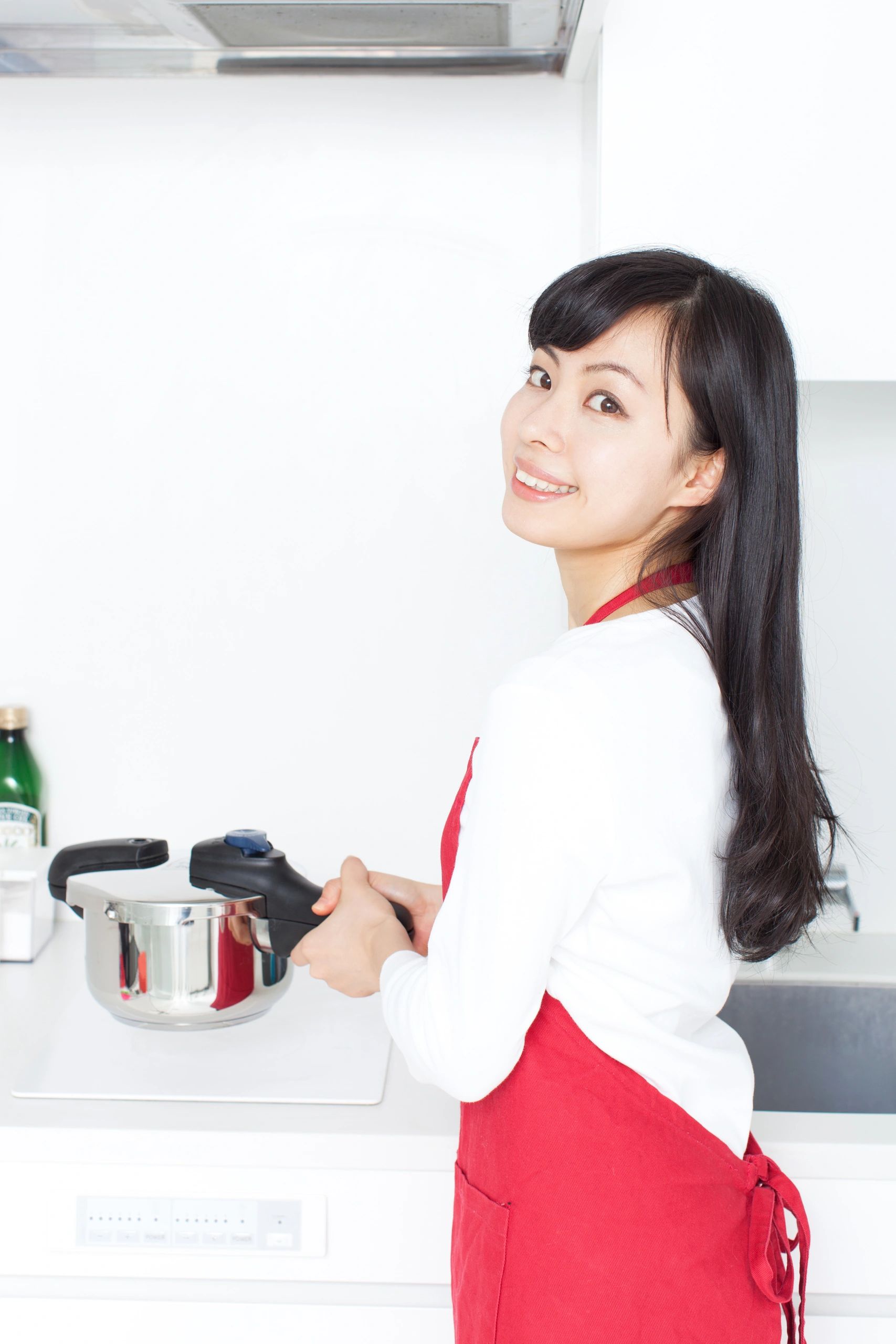 cooking with Nutricook pressure cooker